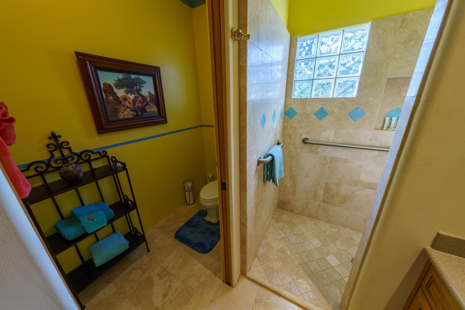 3rd Guest Bedroom En Suite WalkIn Shower