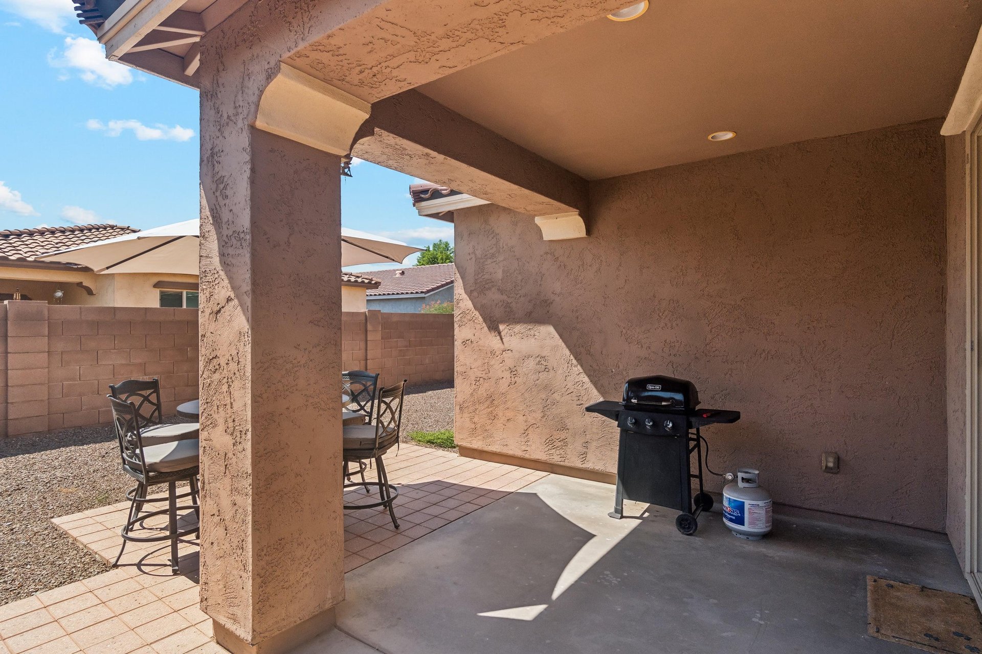 BBQ on the exterior patio