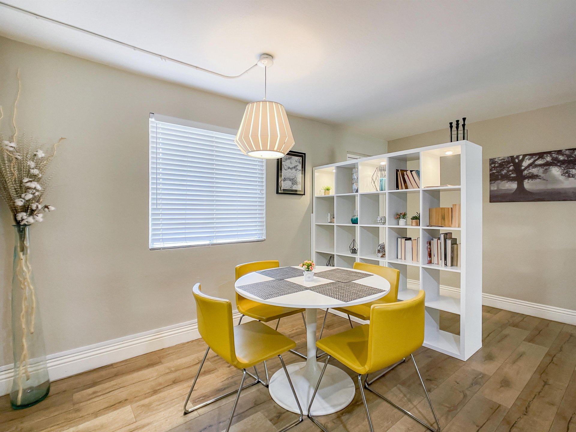 Dining Area and Entrance