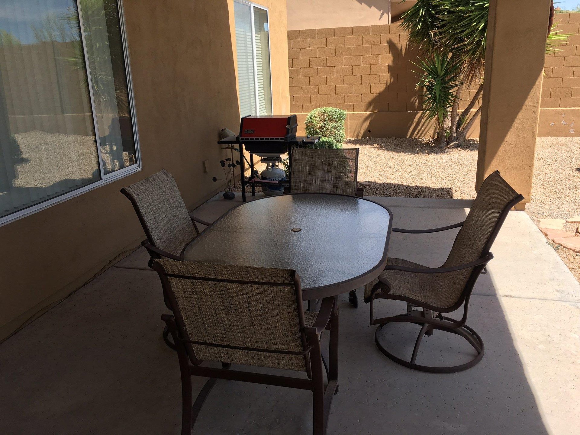 Outdoor Dinning Table