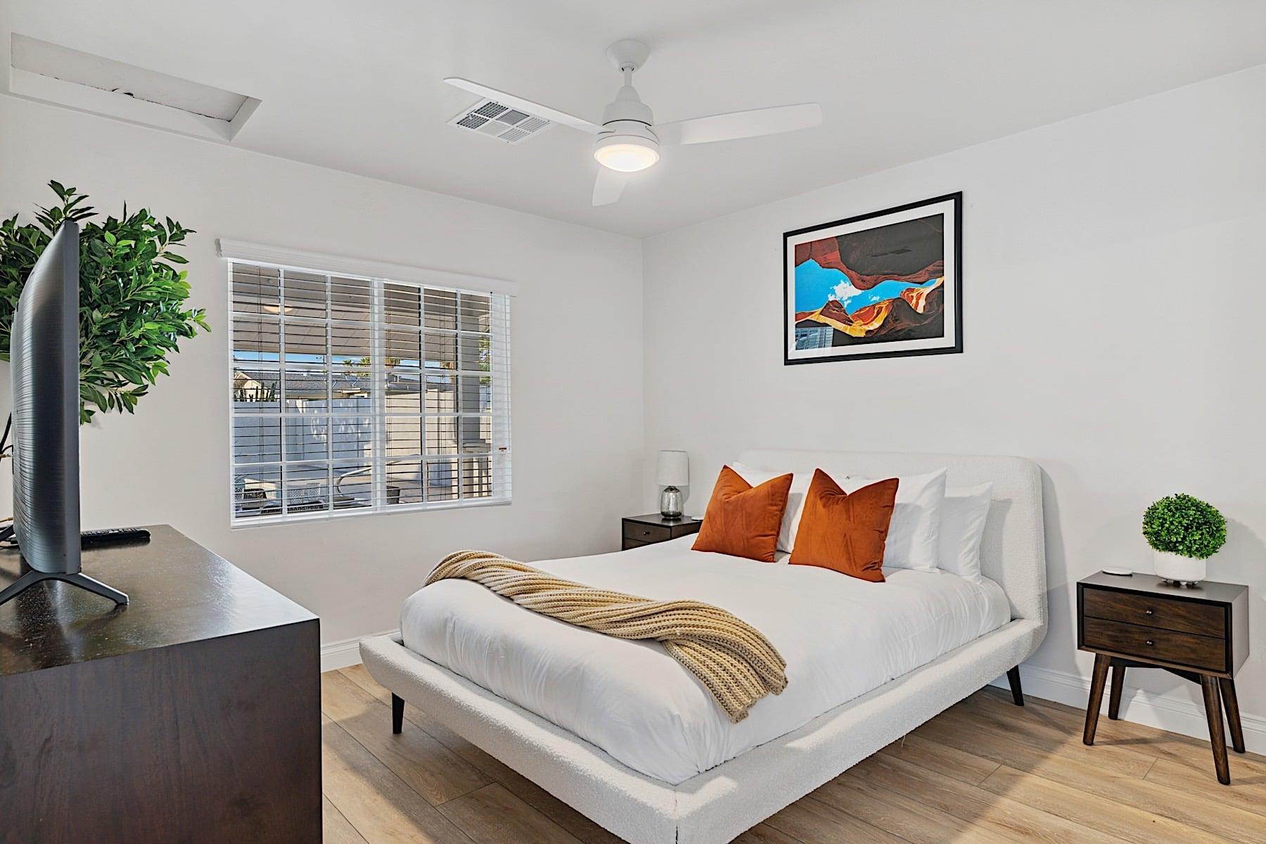 Second bedroom  Queen bed