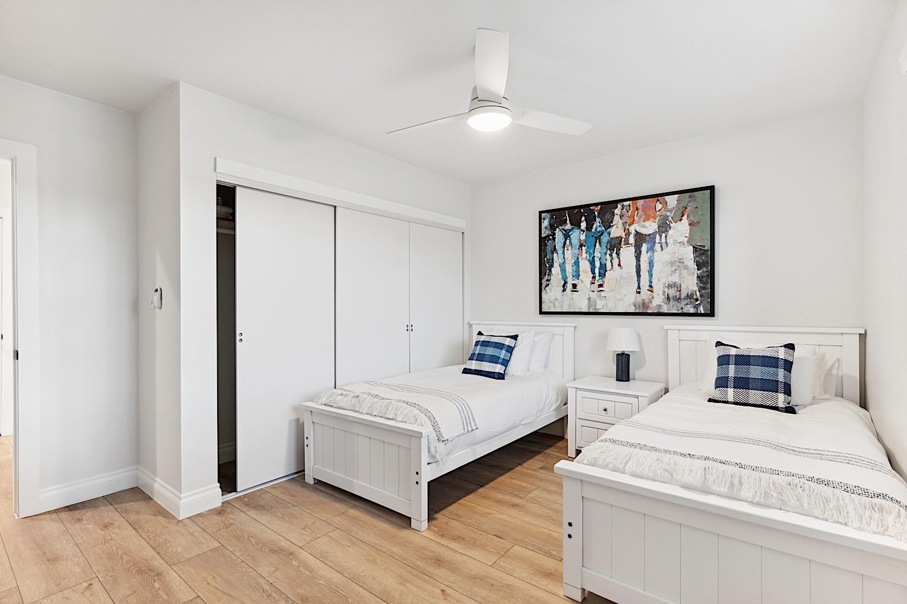 Third bedroom  Twin beds and Smart TV