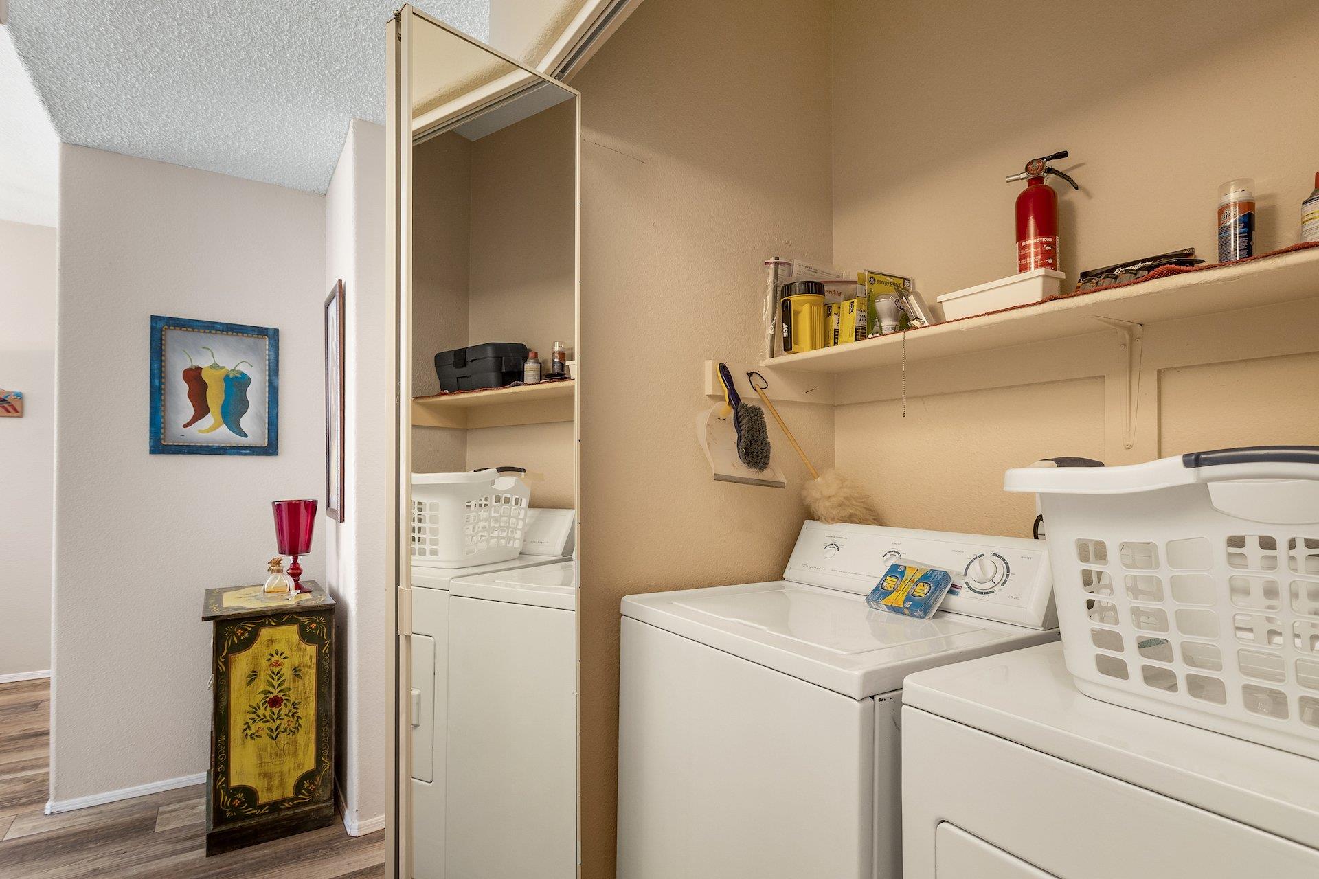 Laundry in unit Can it get any better