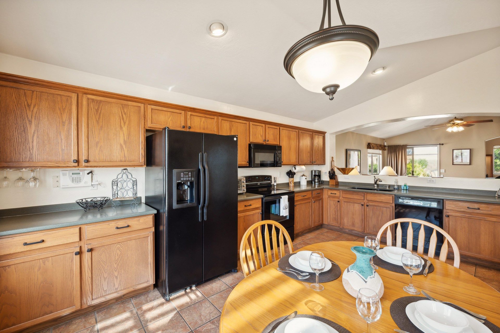 Large Kitchen with eat in dining room