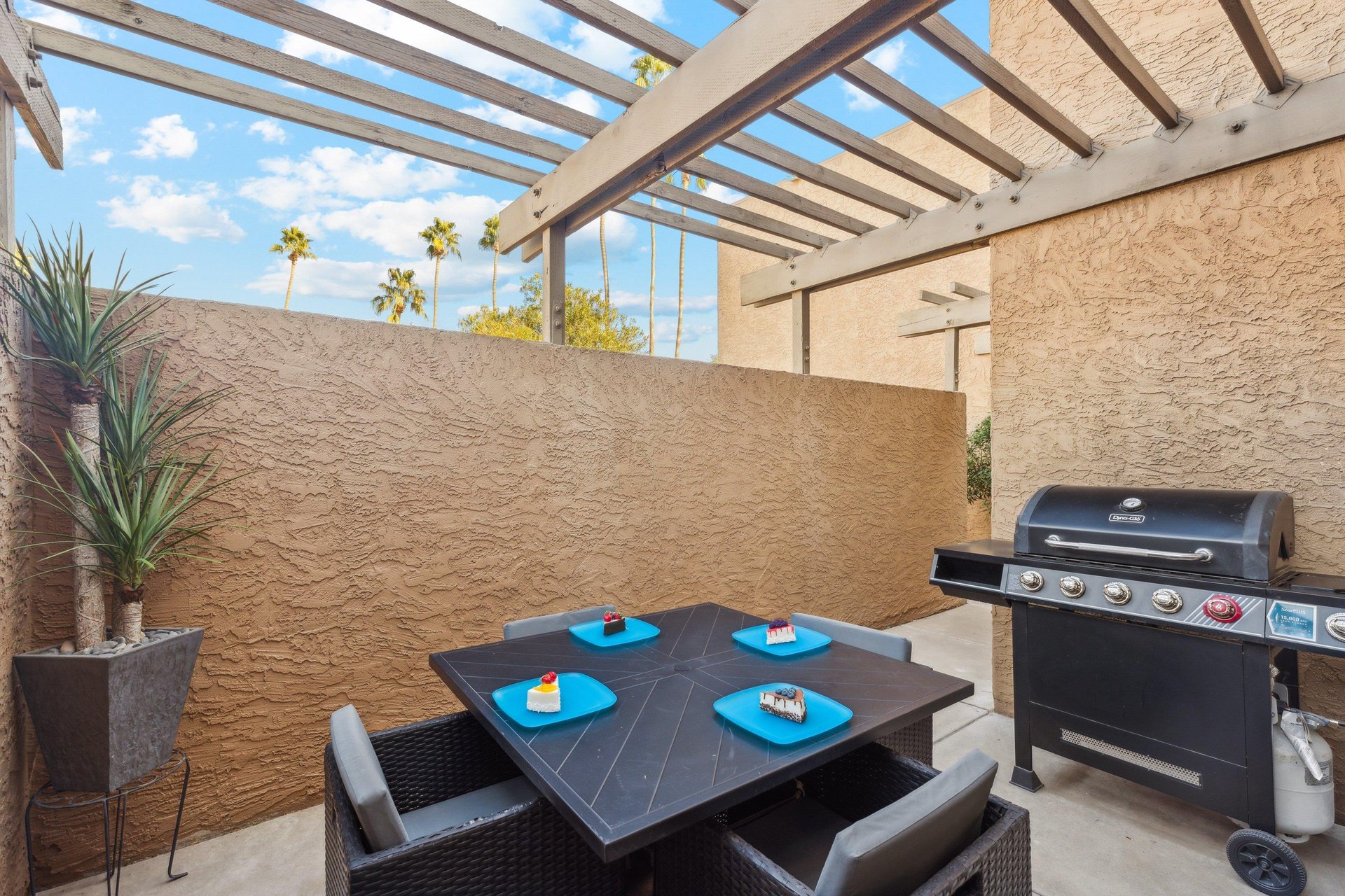 Front patio with propane bbq grill for your use