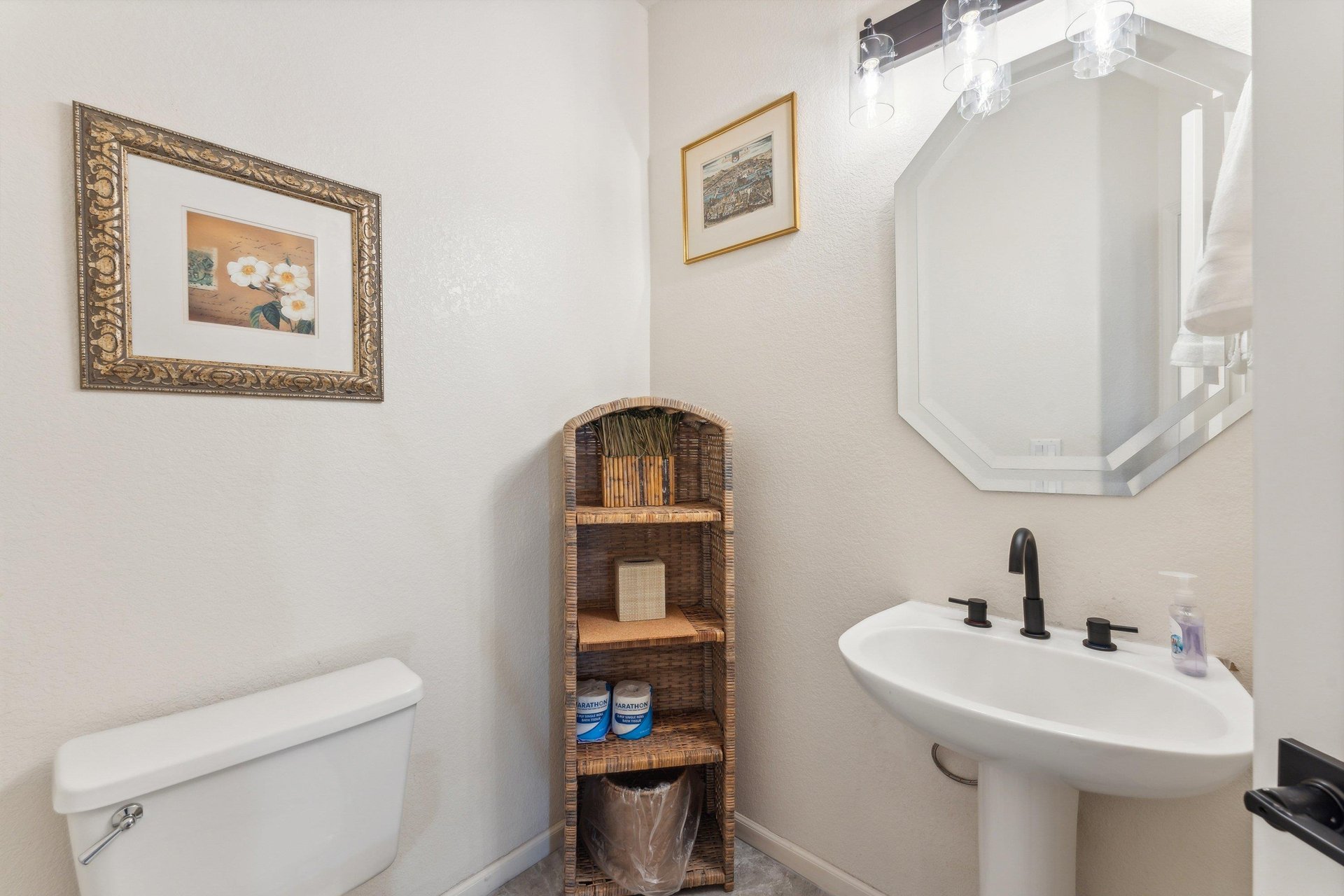 Power Bathroom  Hallway Access