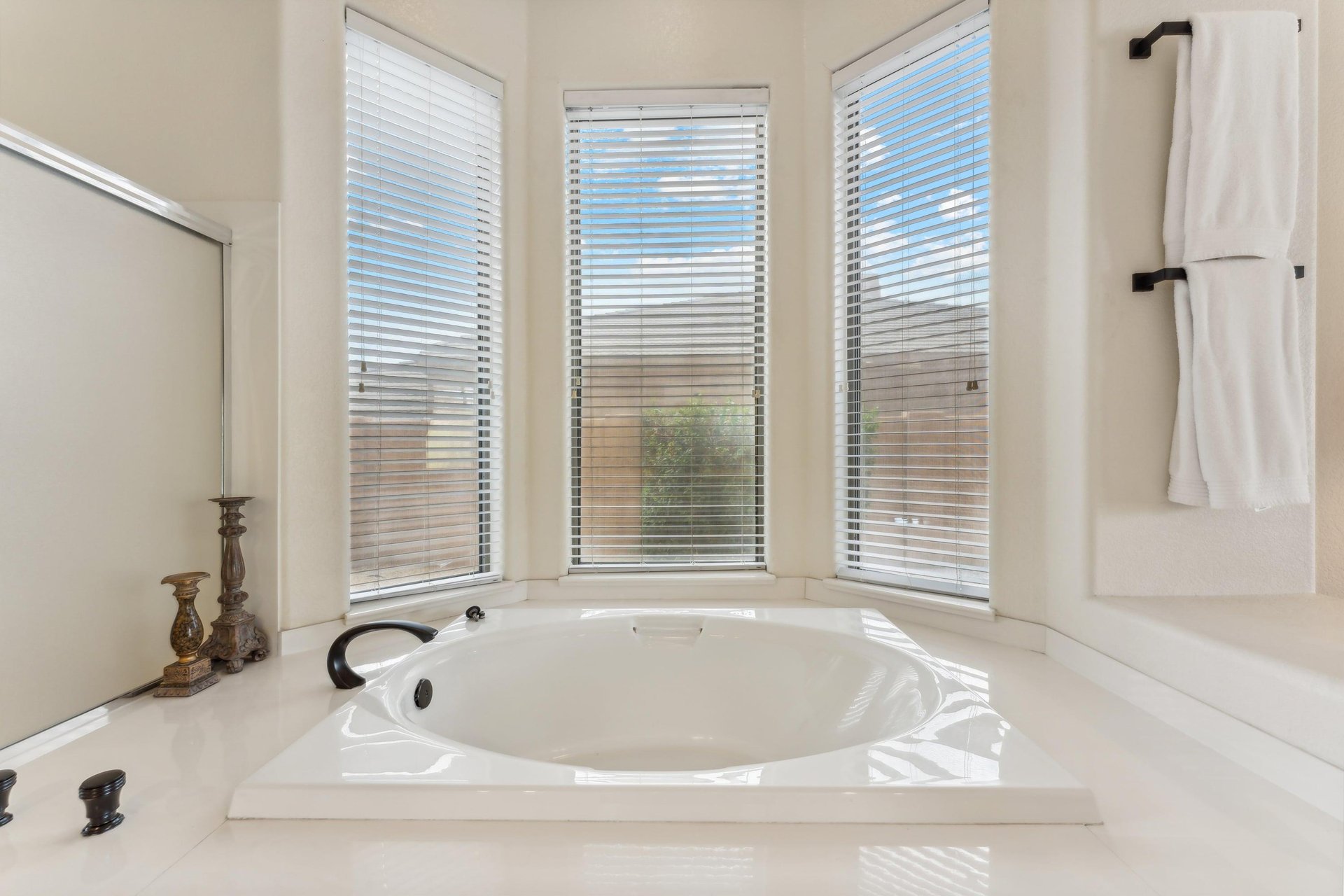 Spend an evening in the soaker tub