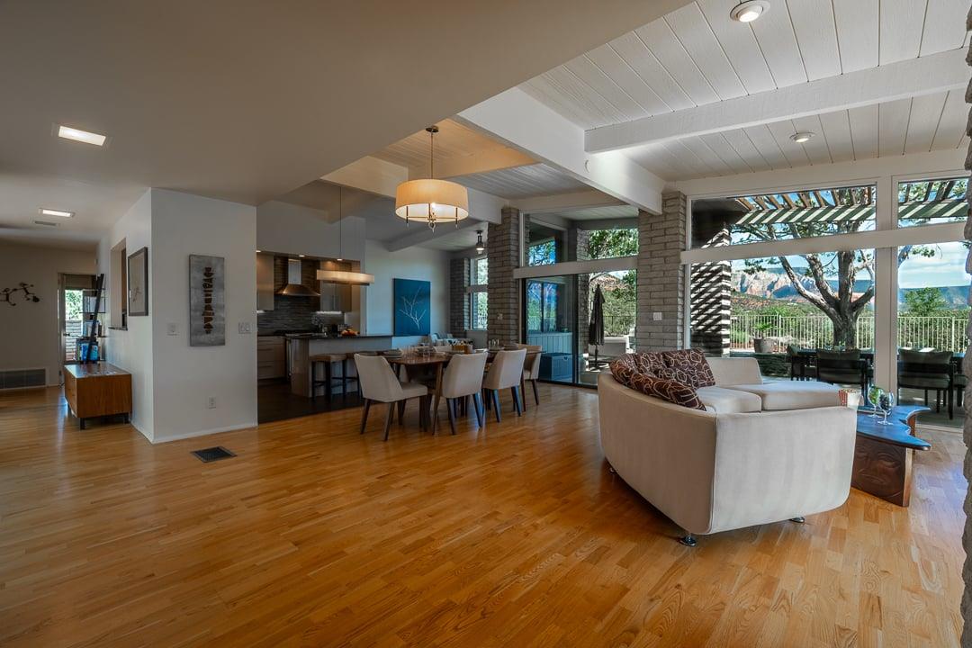 Living Dining Area