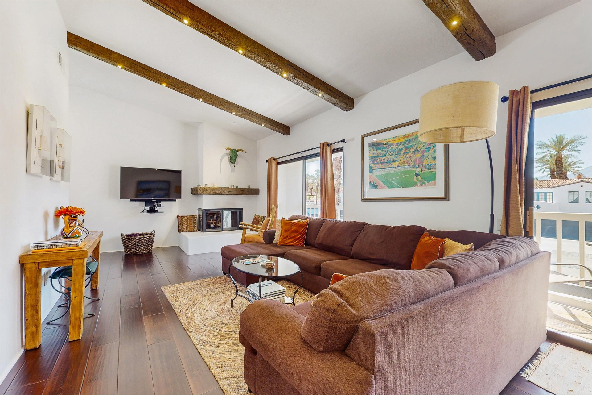 572336