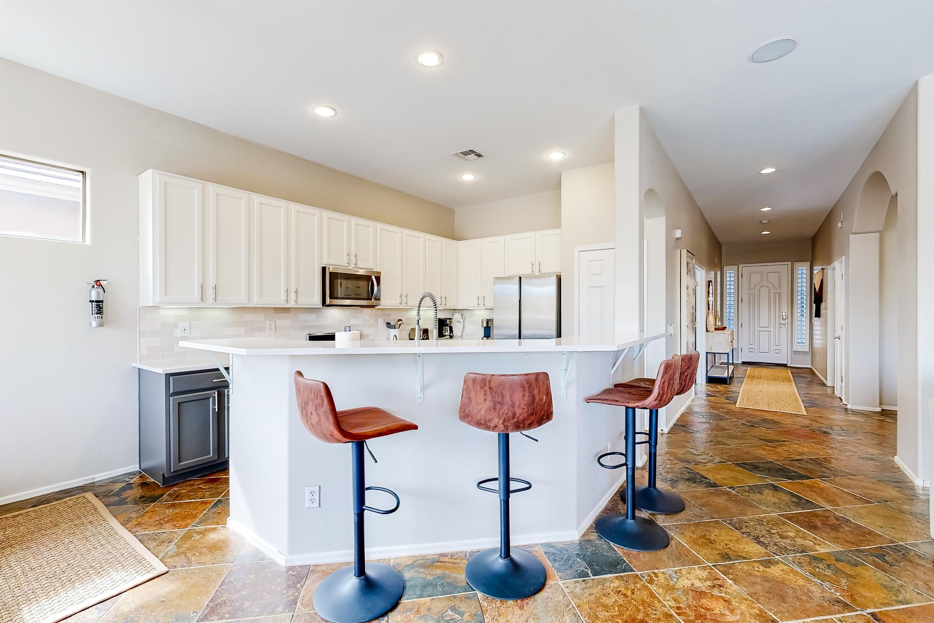 579634