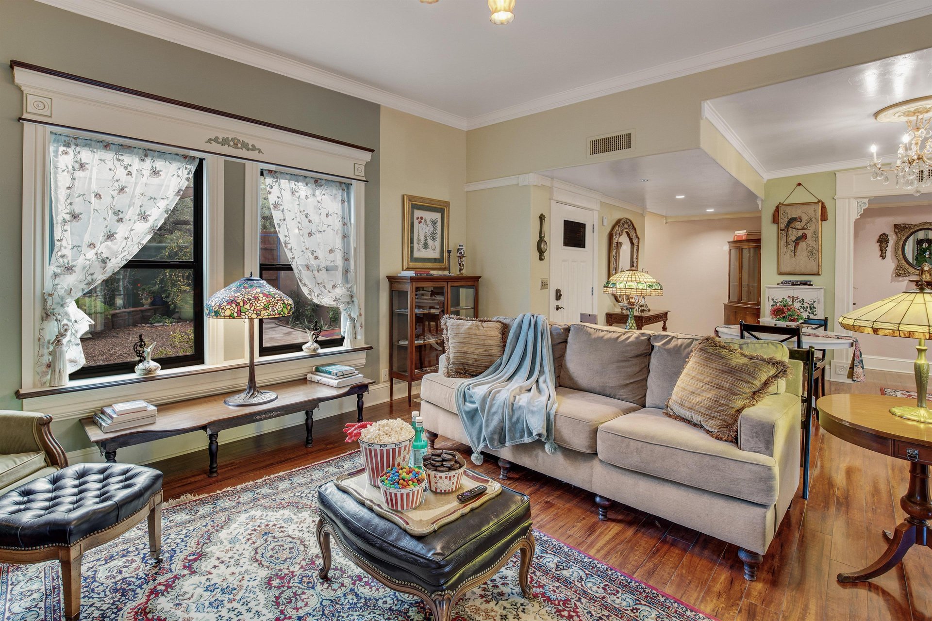 581059