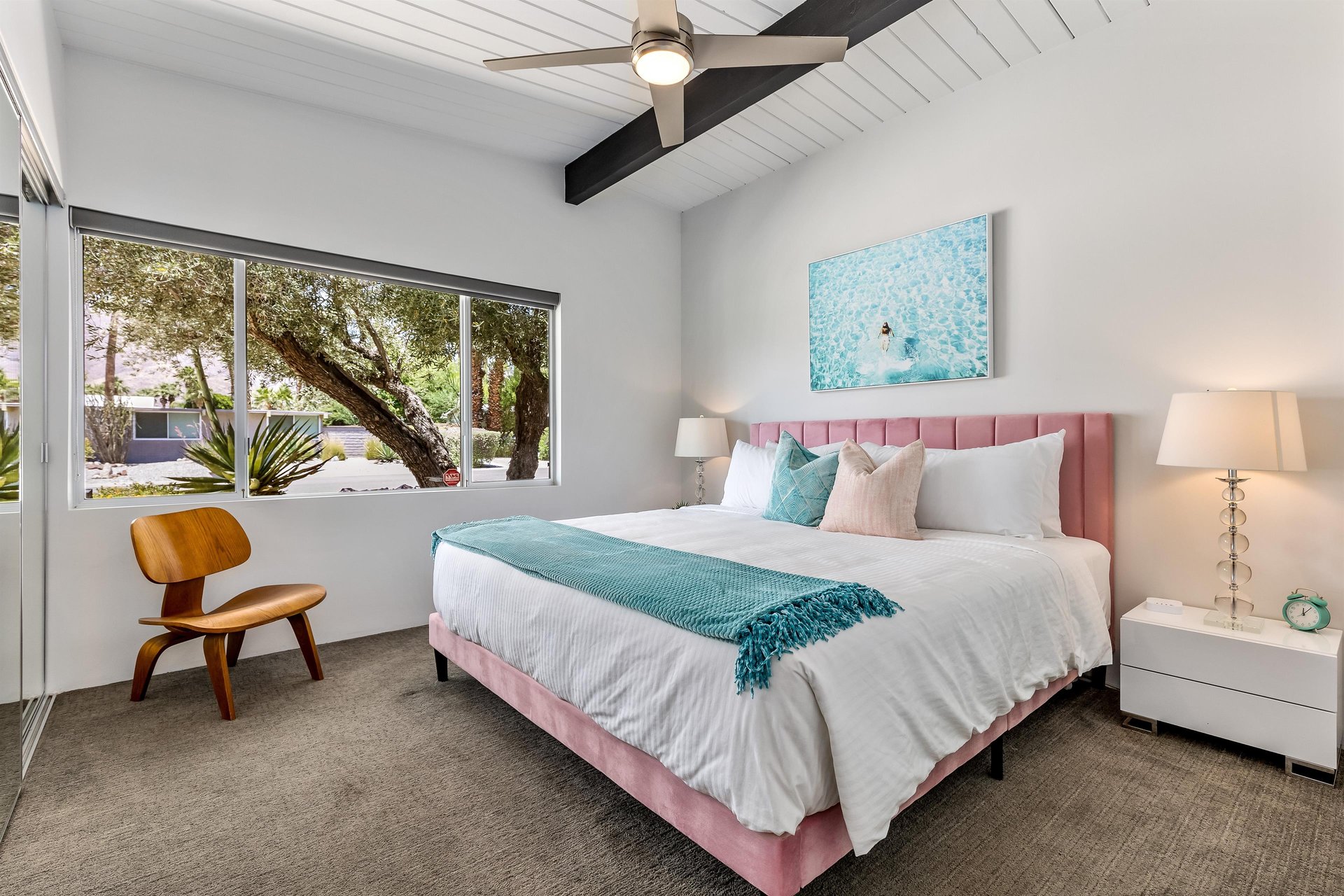 King size bed