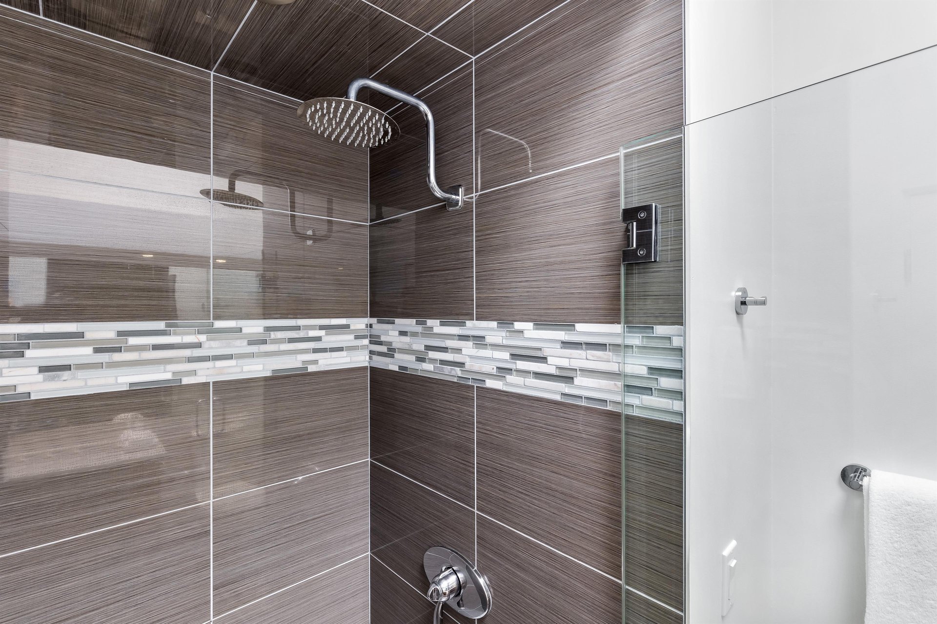 Guest shower