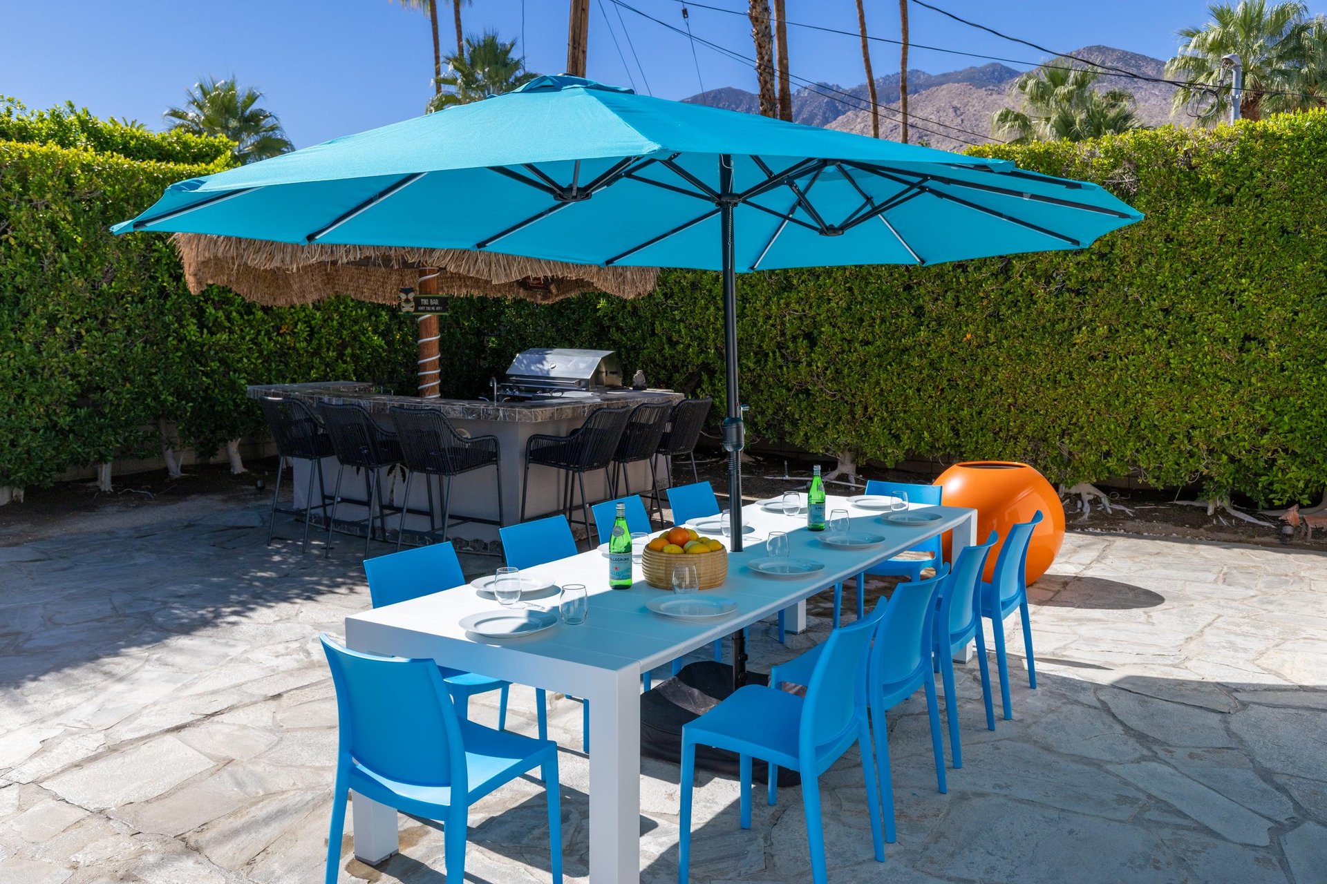 Al fresco covered dining for r10