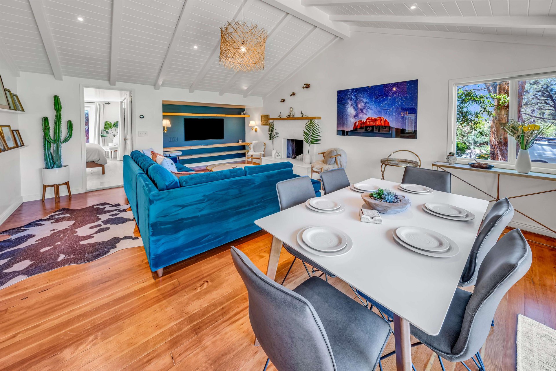 Dining Area For 6