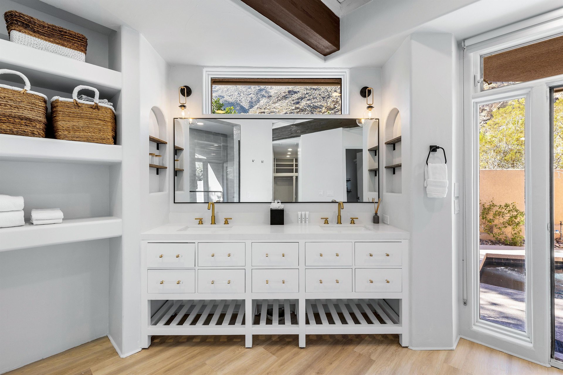 Spalike guest bath