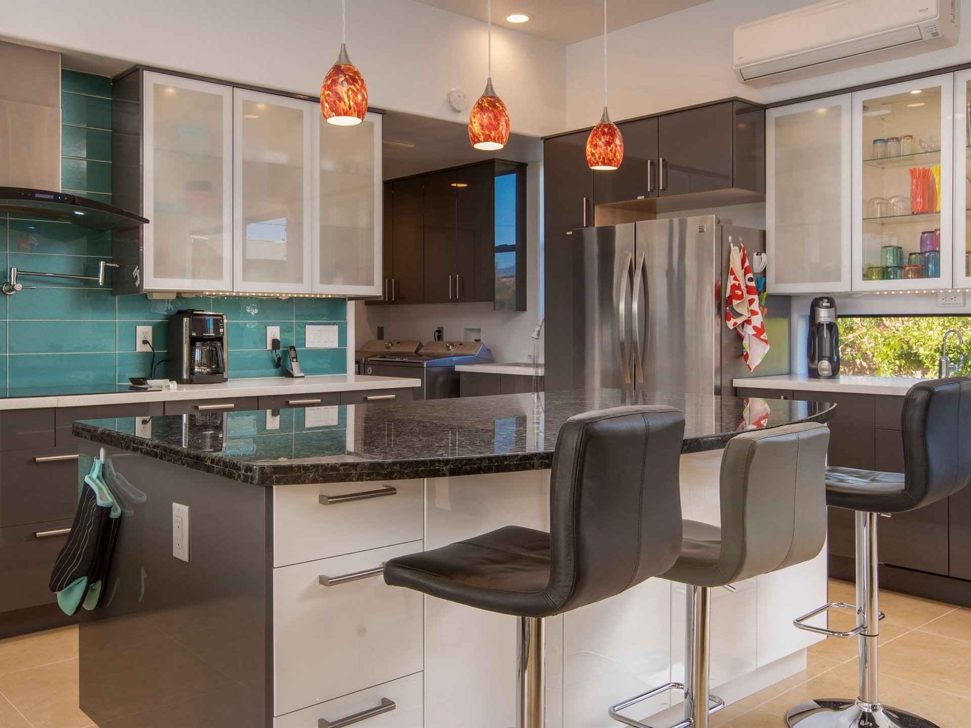 Breakfast bar