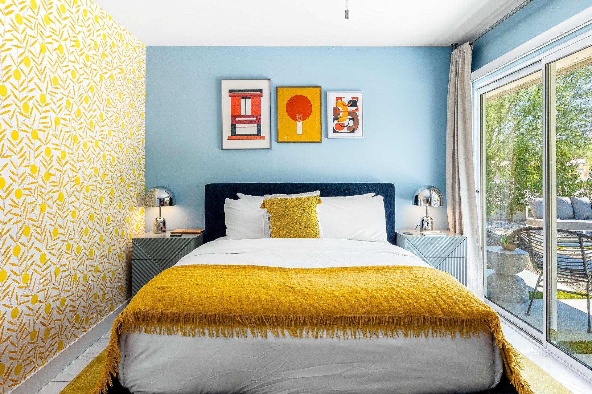 Guest bedroom