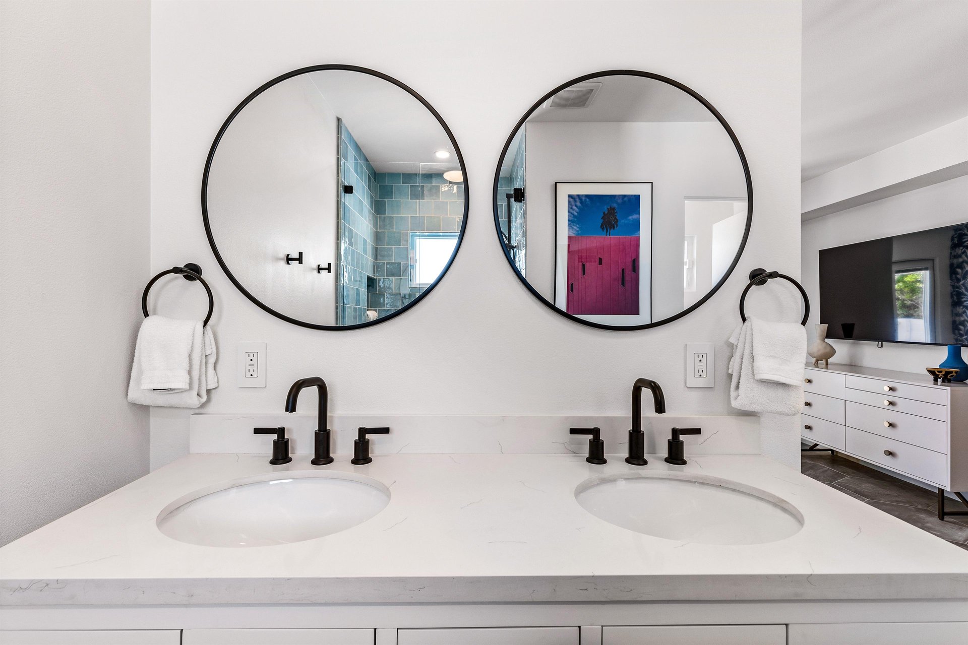 Dual vanity sink