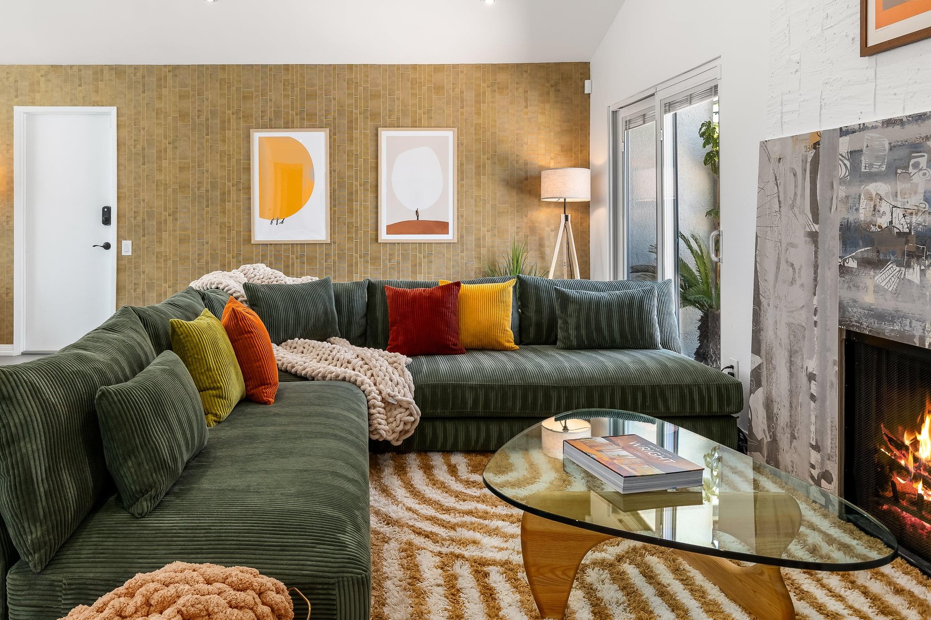 Relaxing living room