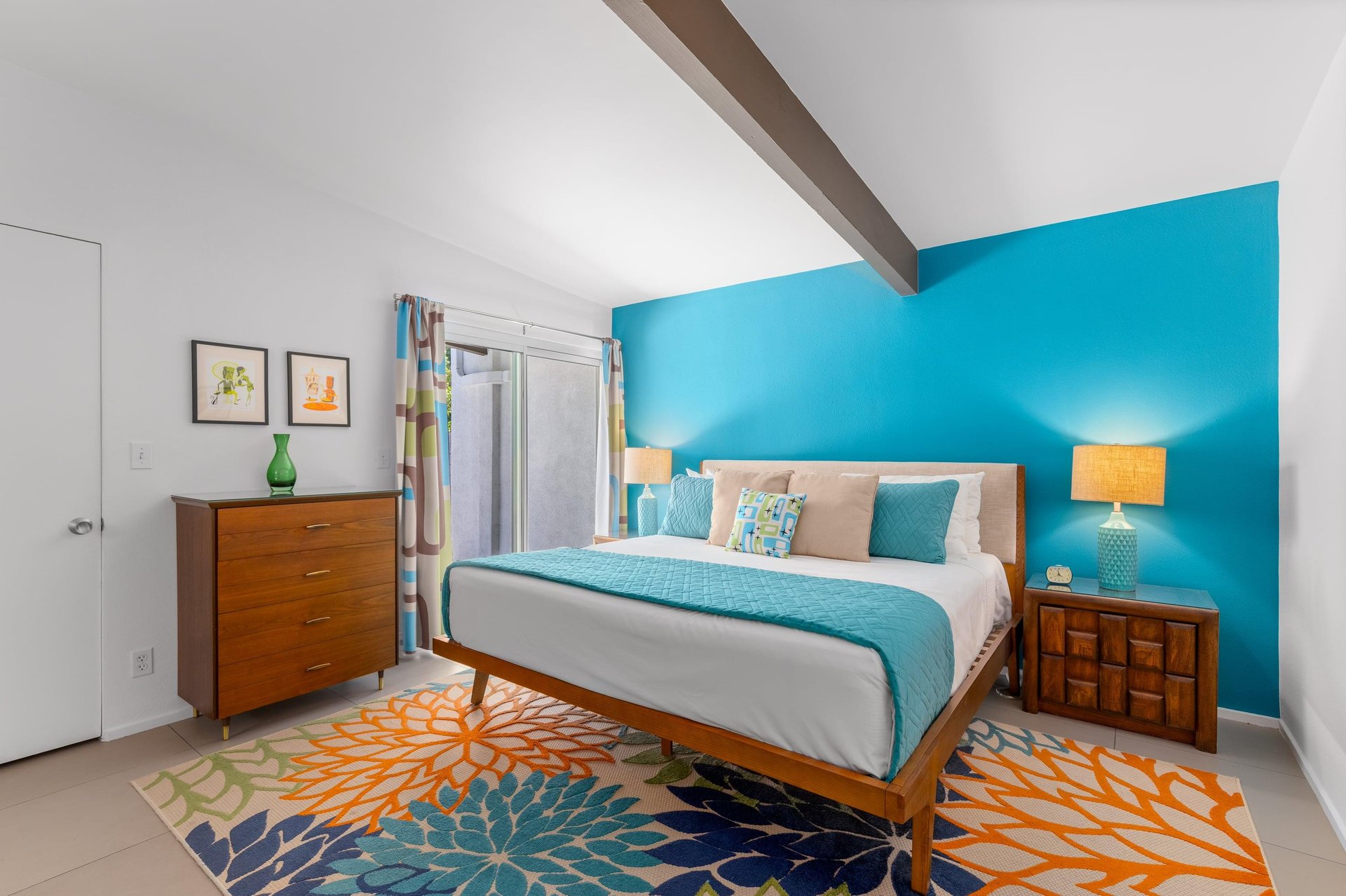 Guest bedroom