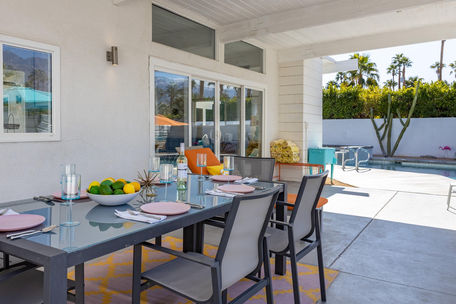 Al Fresco dining