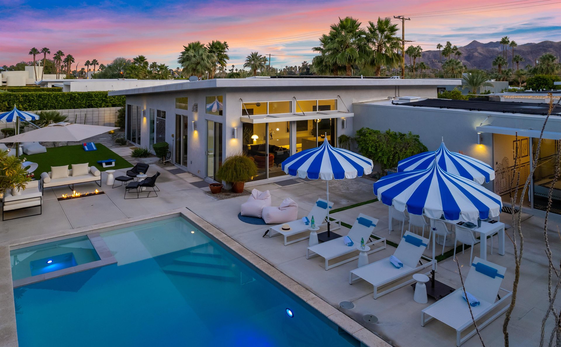 Fabulous poolyard