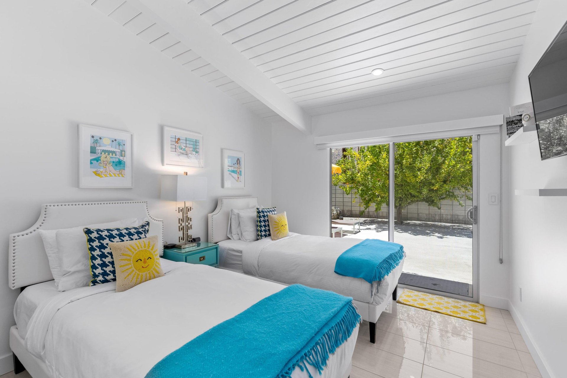 Guest bedroom