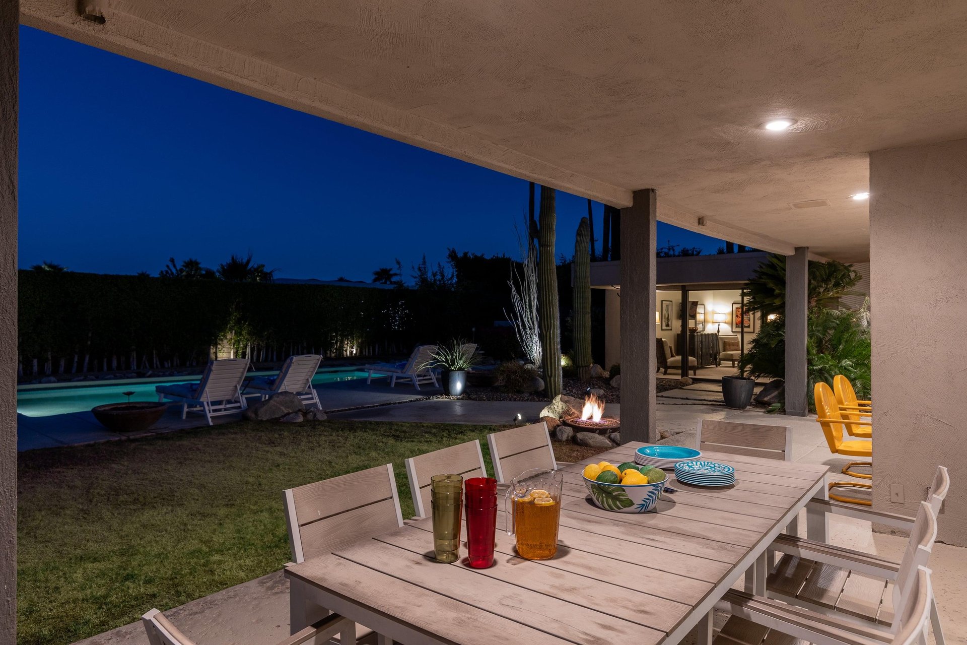 Al fresco dining