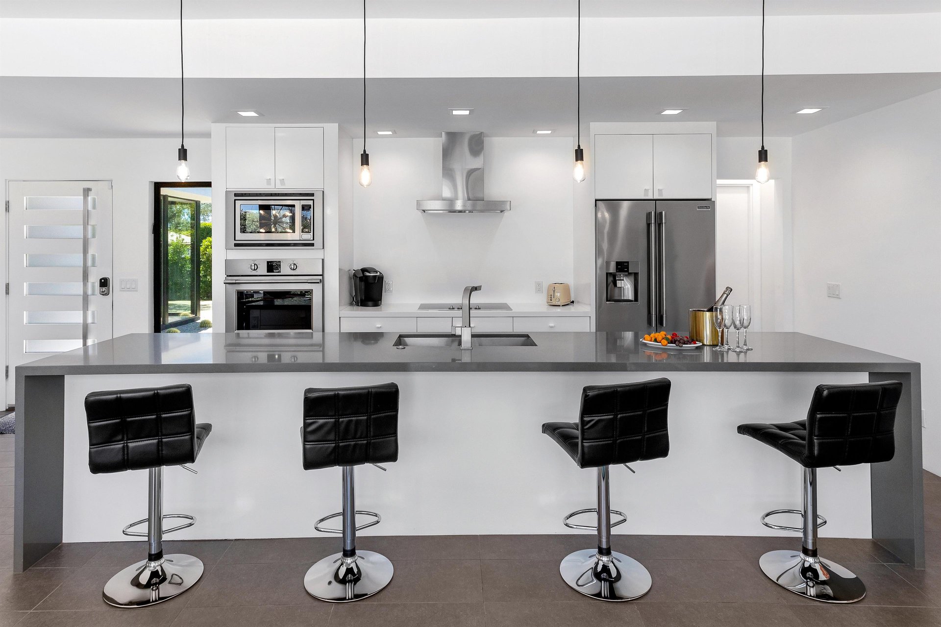 Beautiful breakfast bar