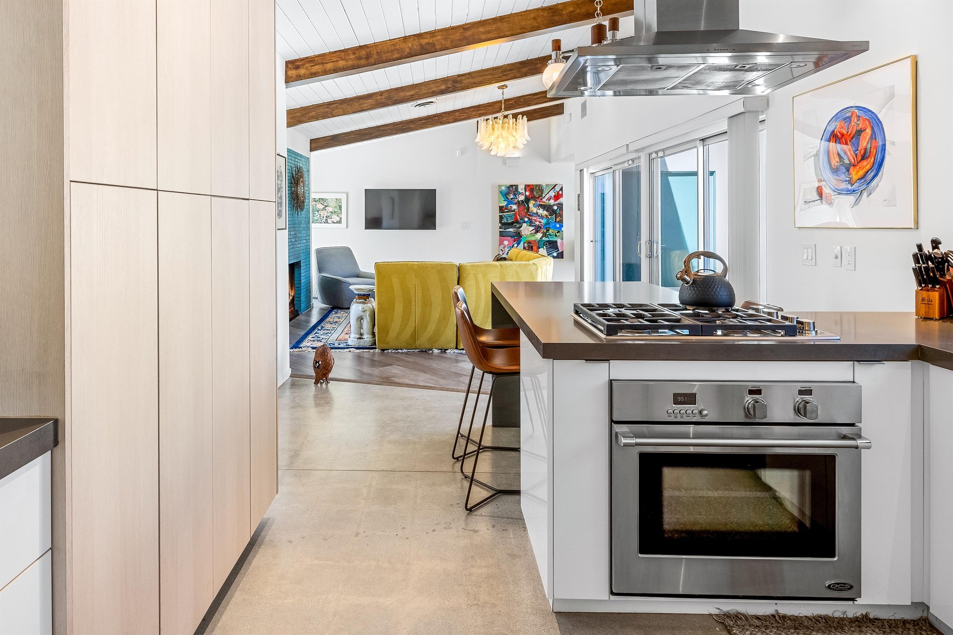 Open kitchen