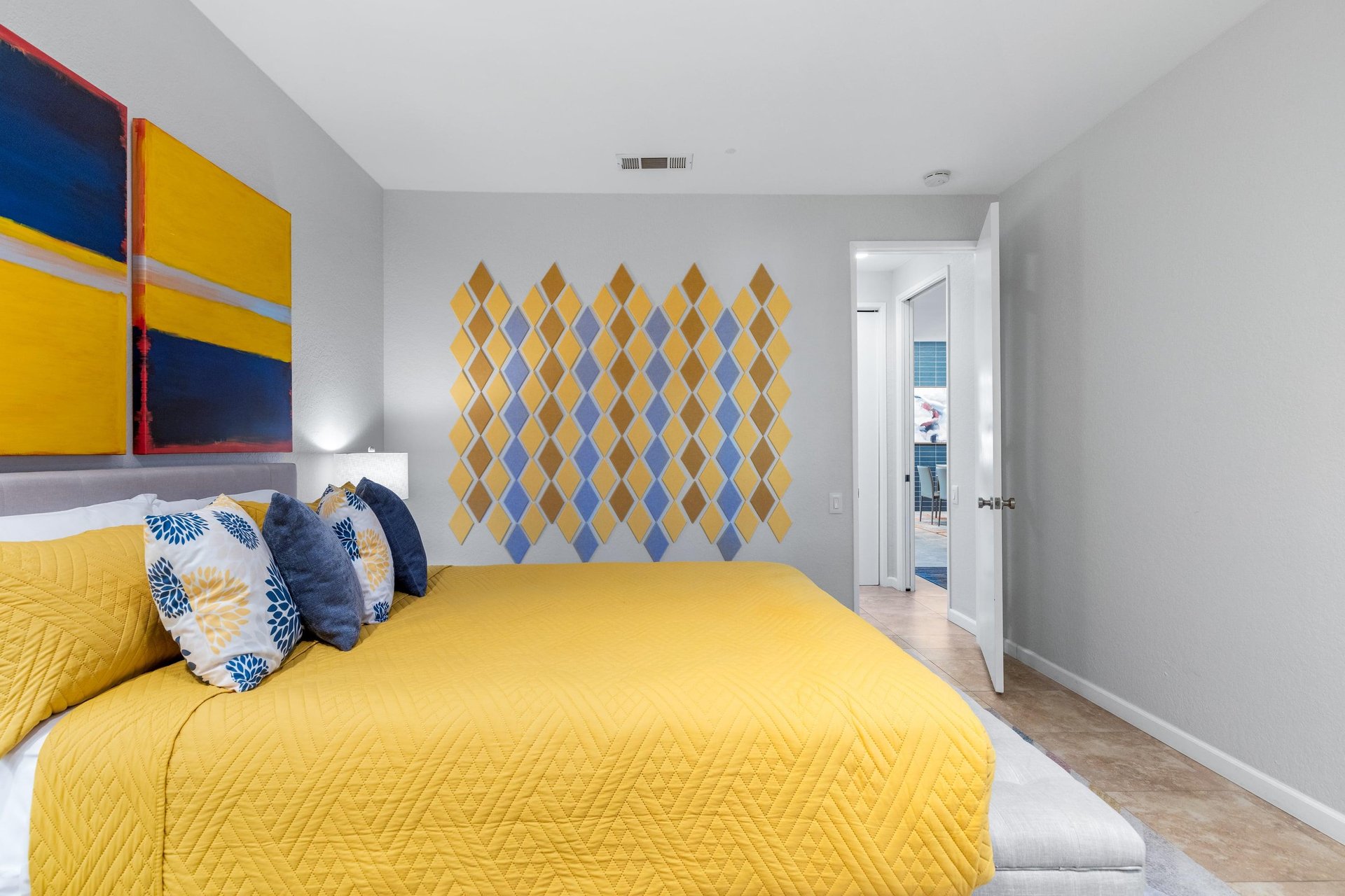 Guest bedroom