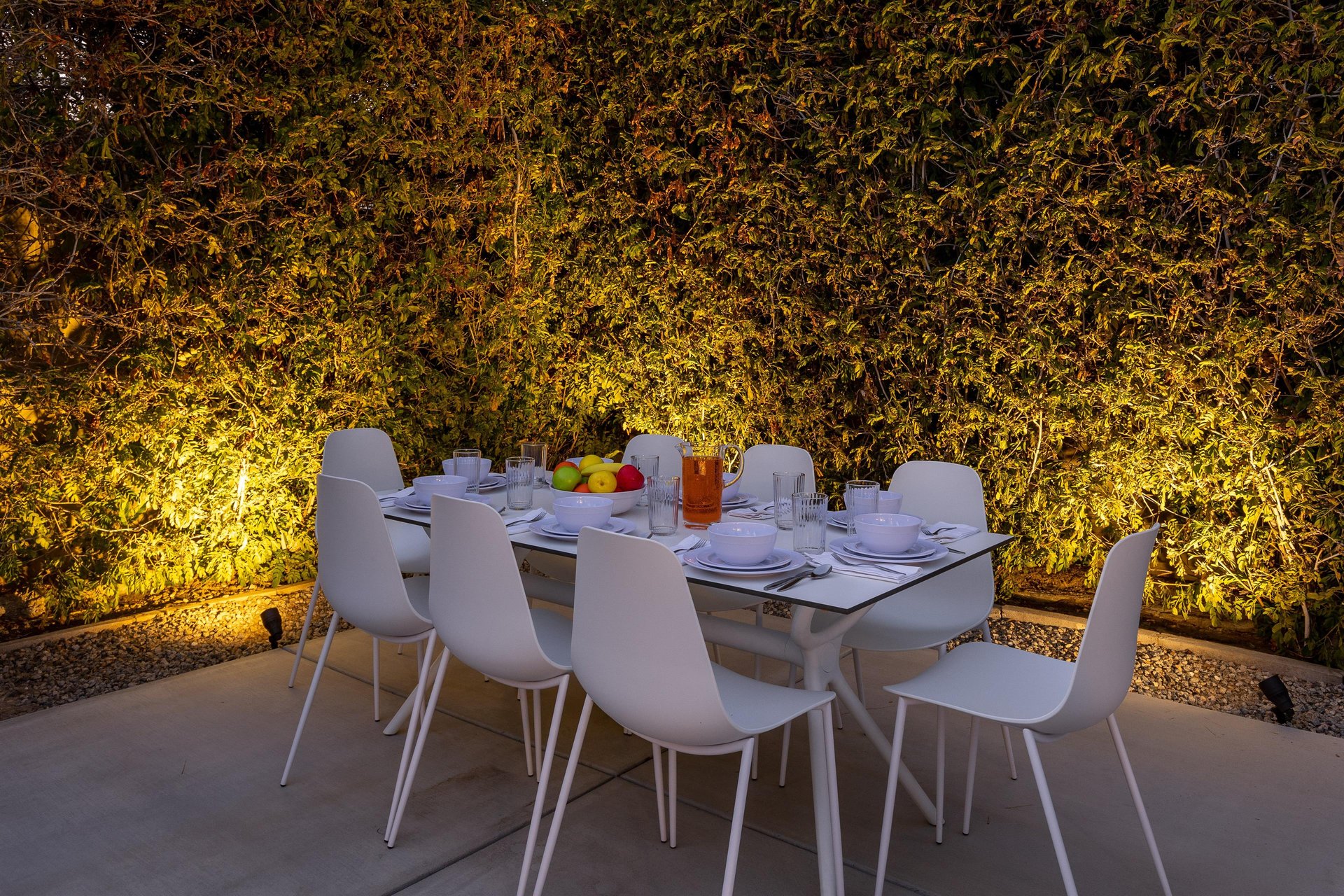 Dine al fresco
