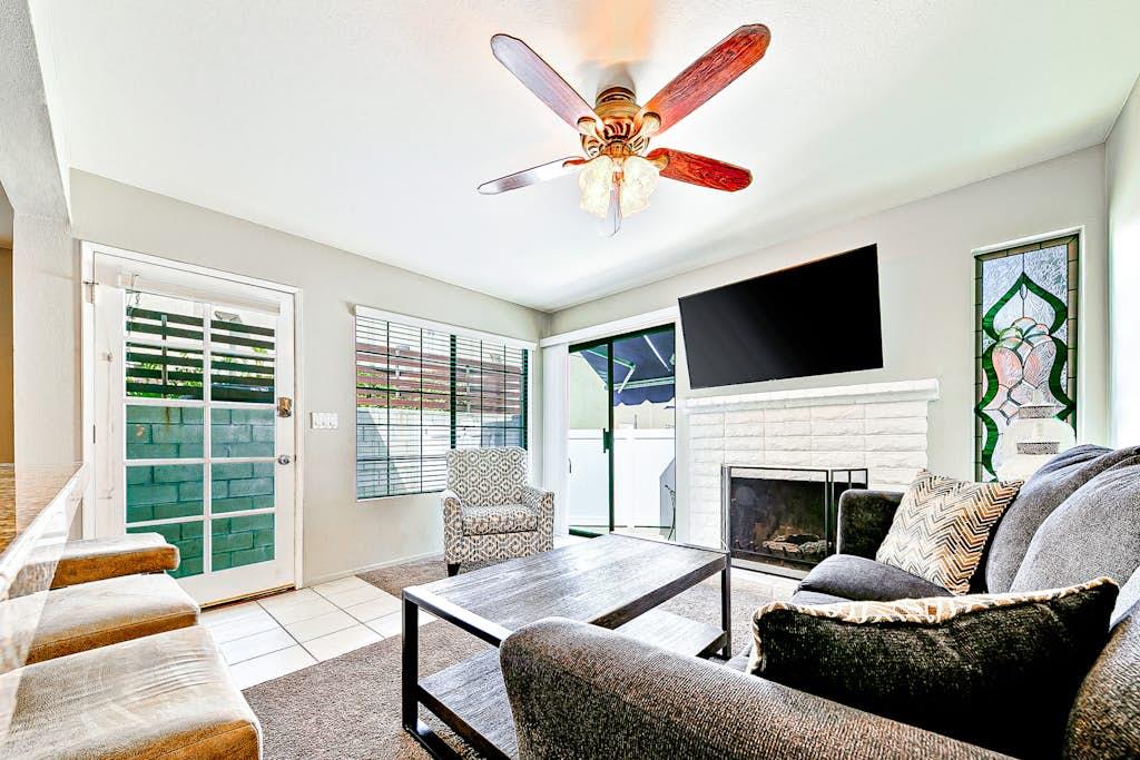 596569
