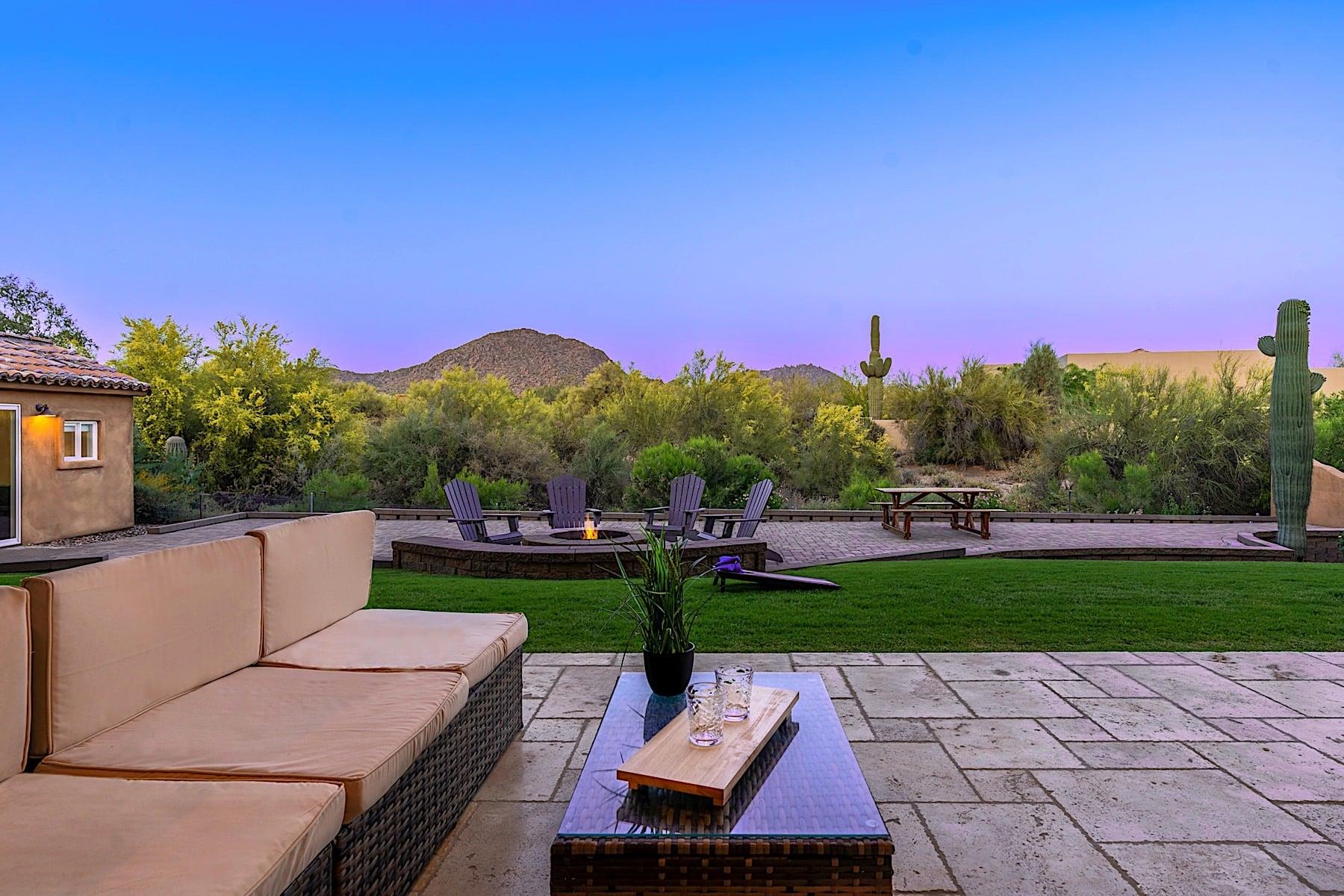 Gorgeous mountain views from the backyard