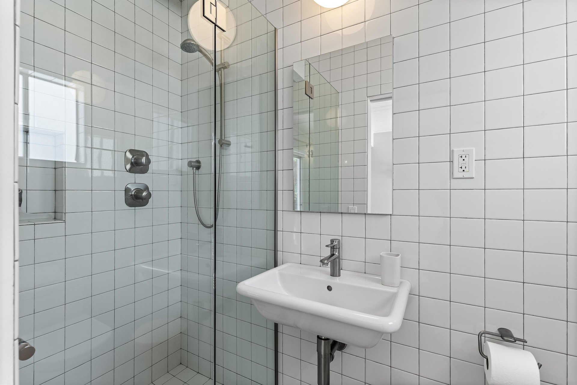 Glass walkin shower