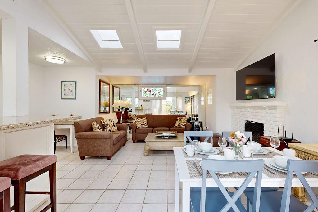 598799