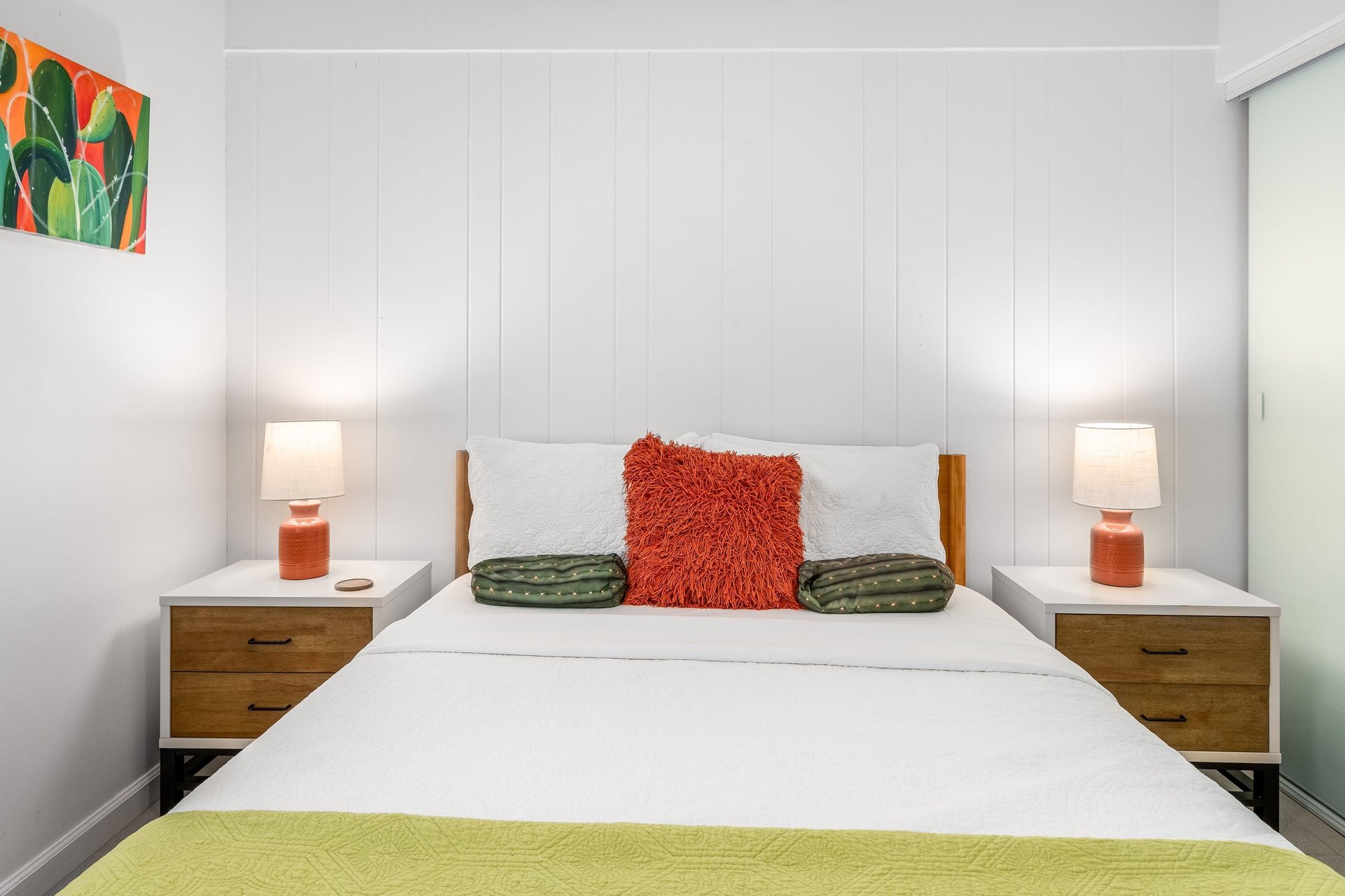 Guest bedroom