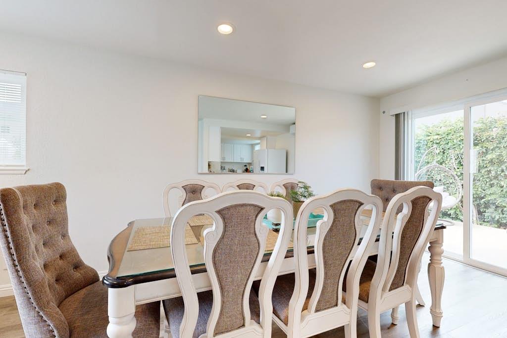 603983