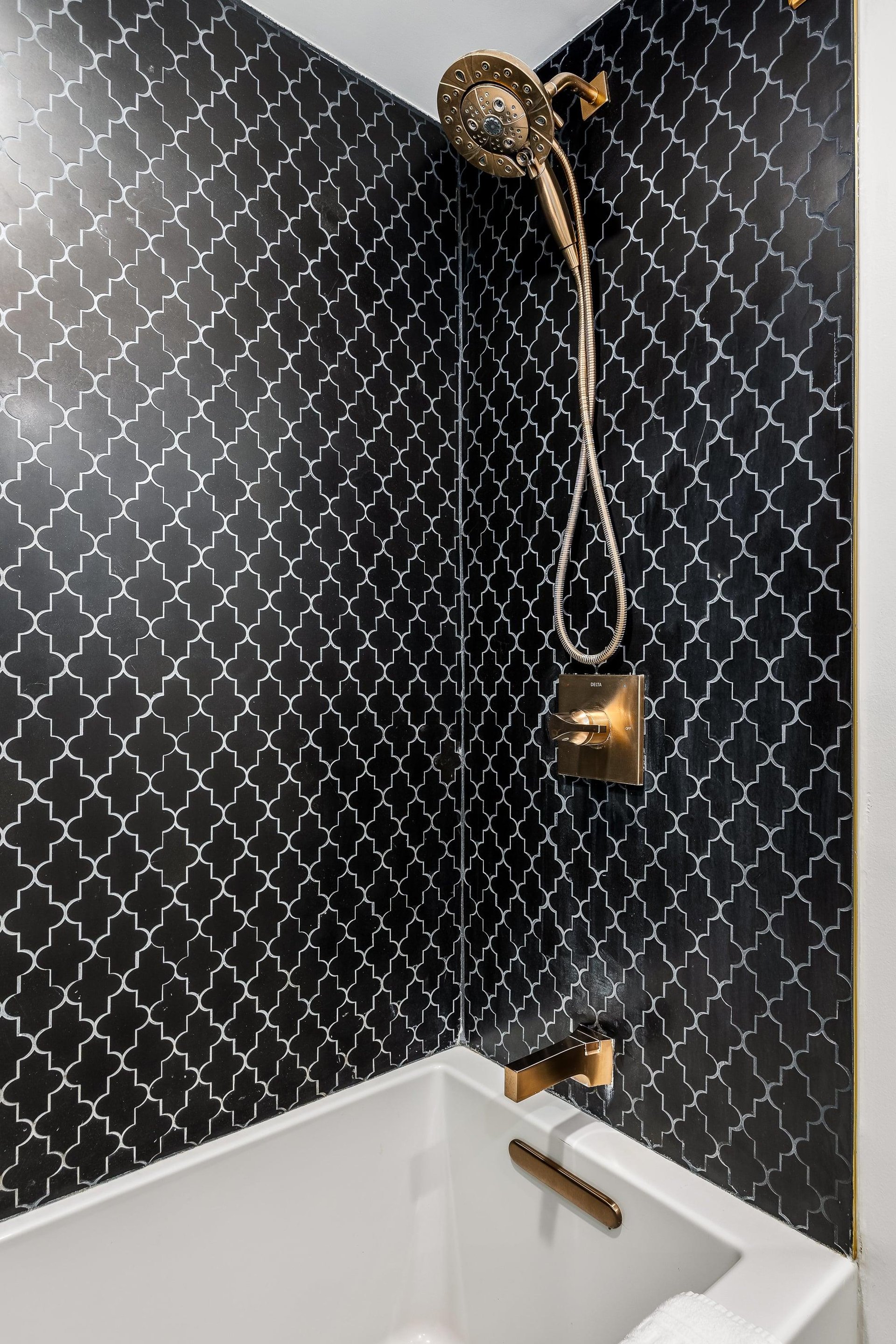 Guest shower