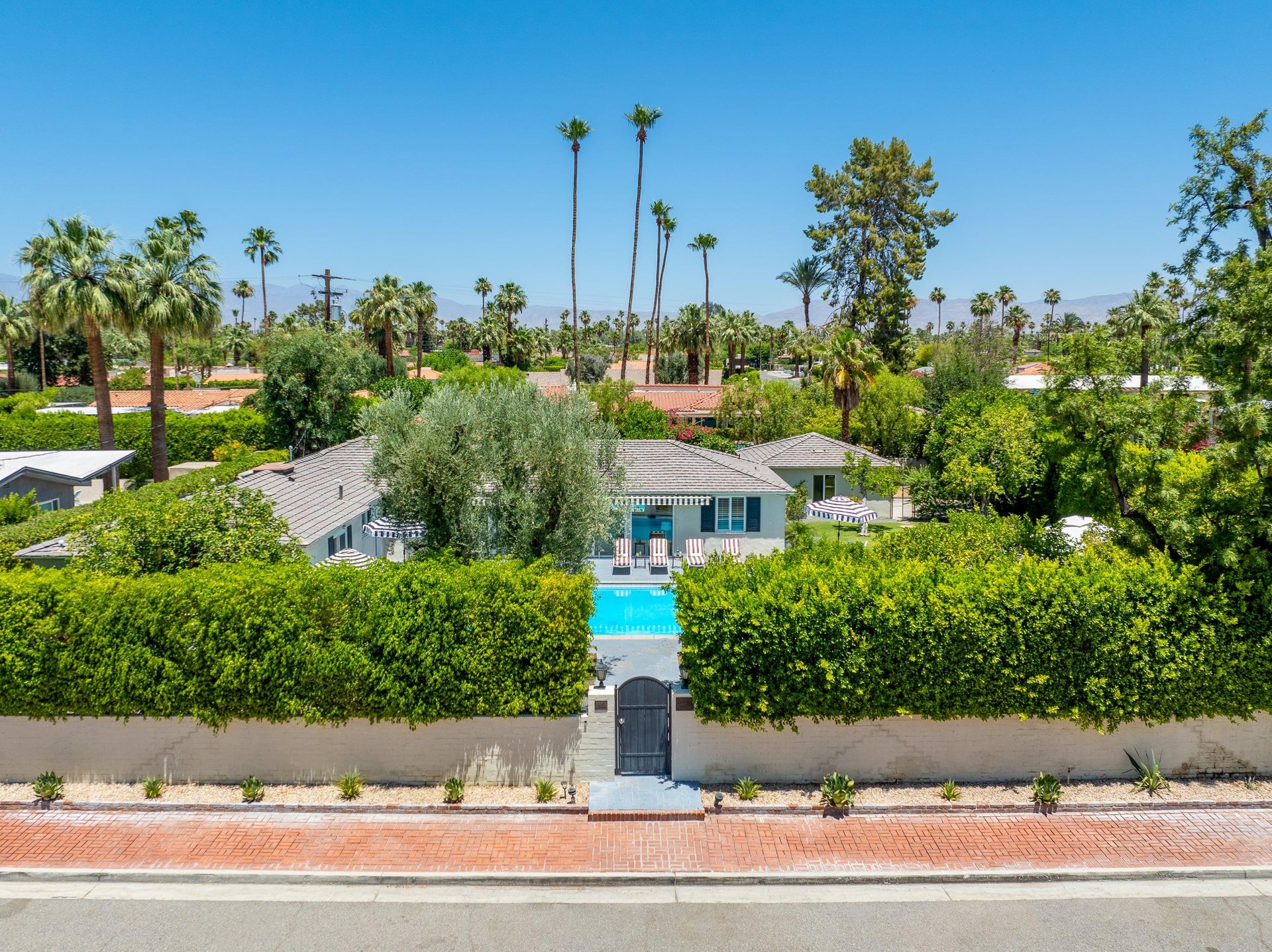 Your own desert oasis