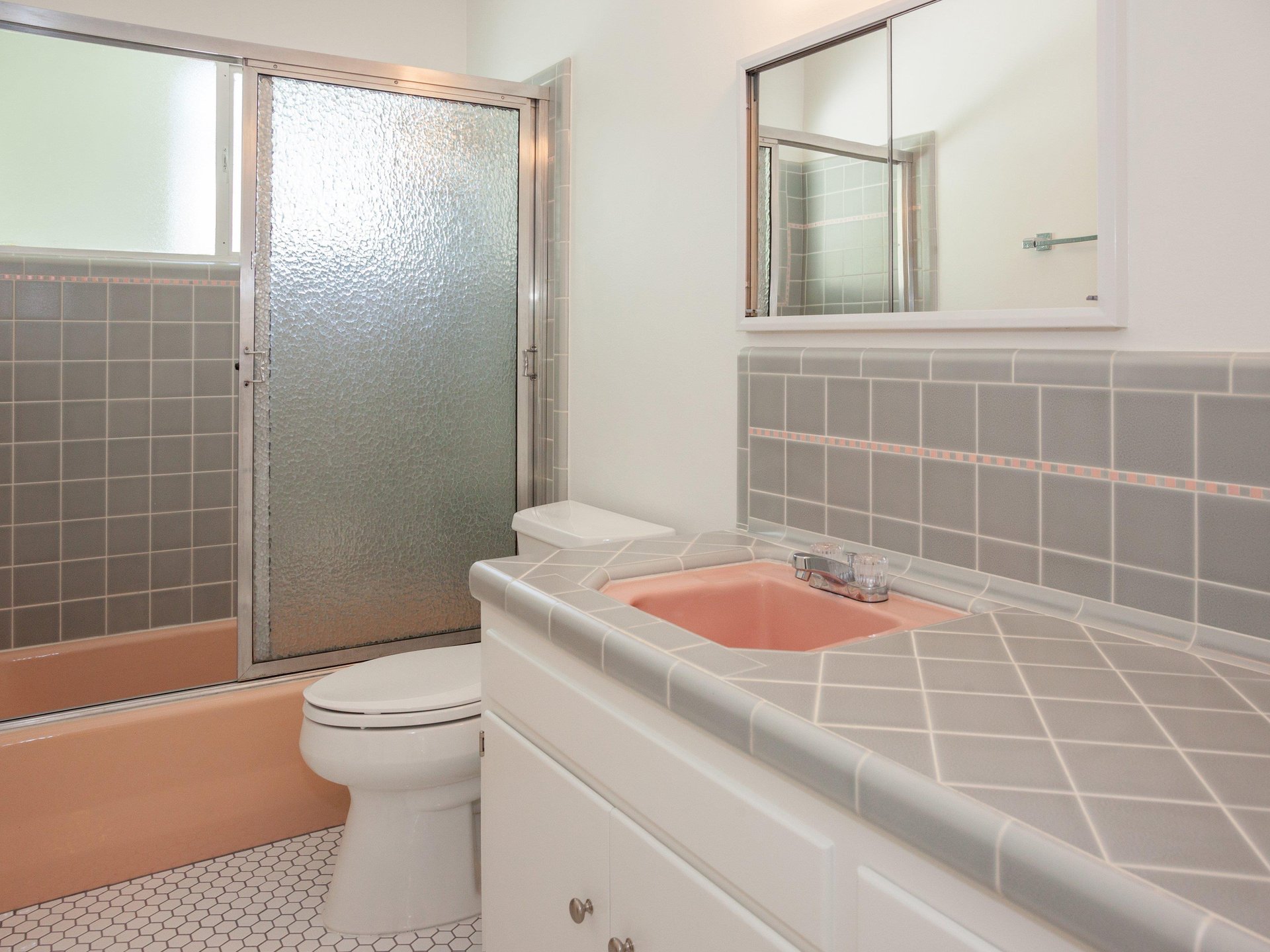 Ensuite bath