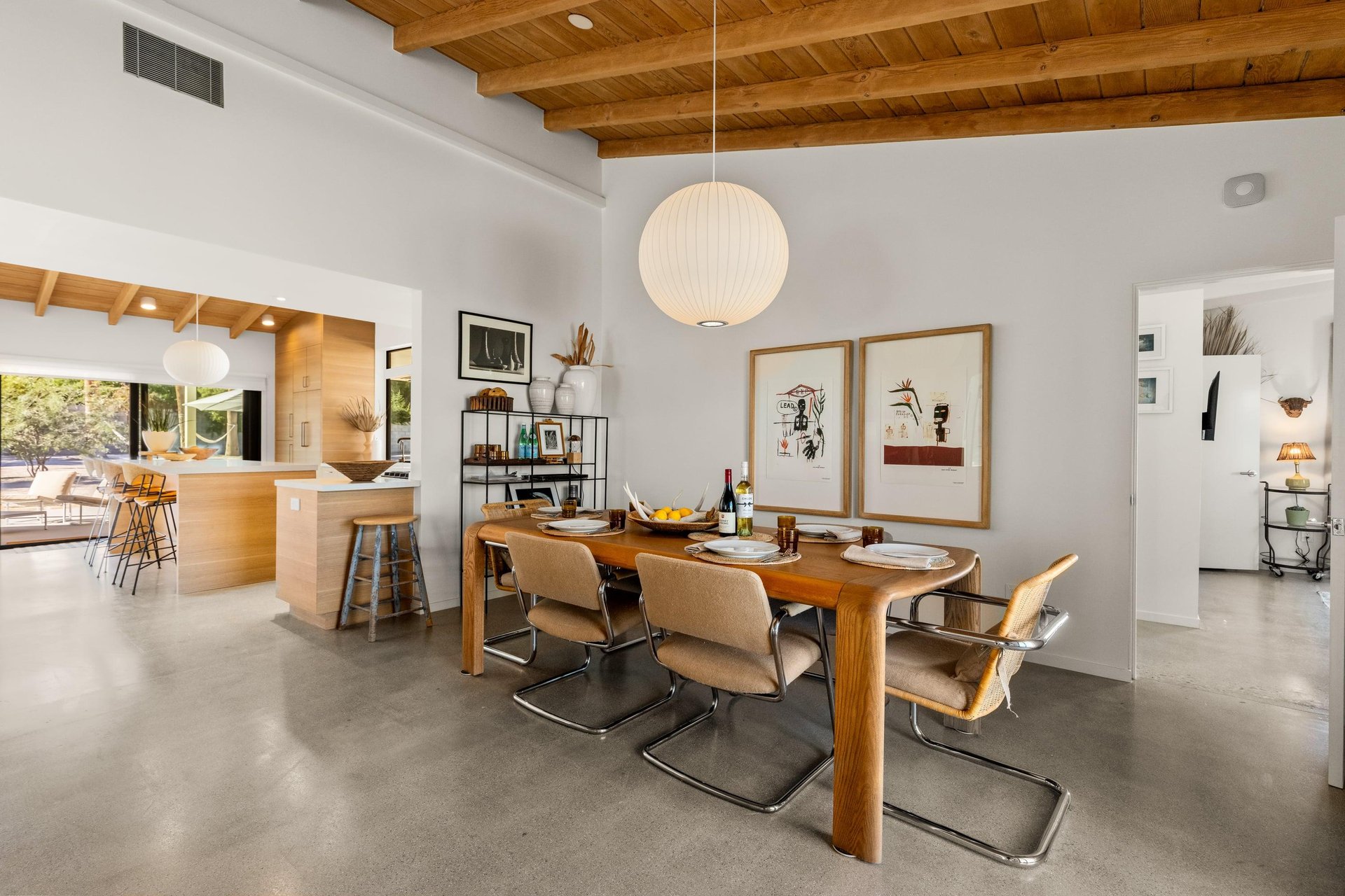 Artfilled walls