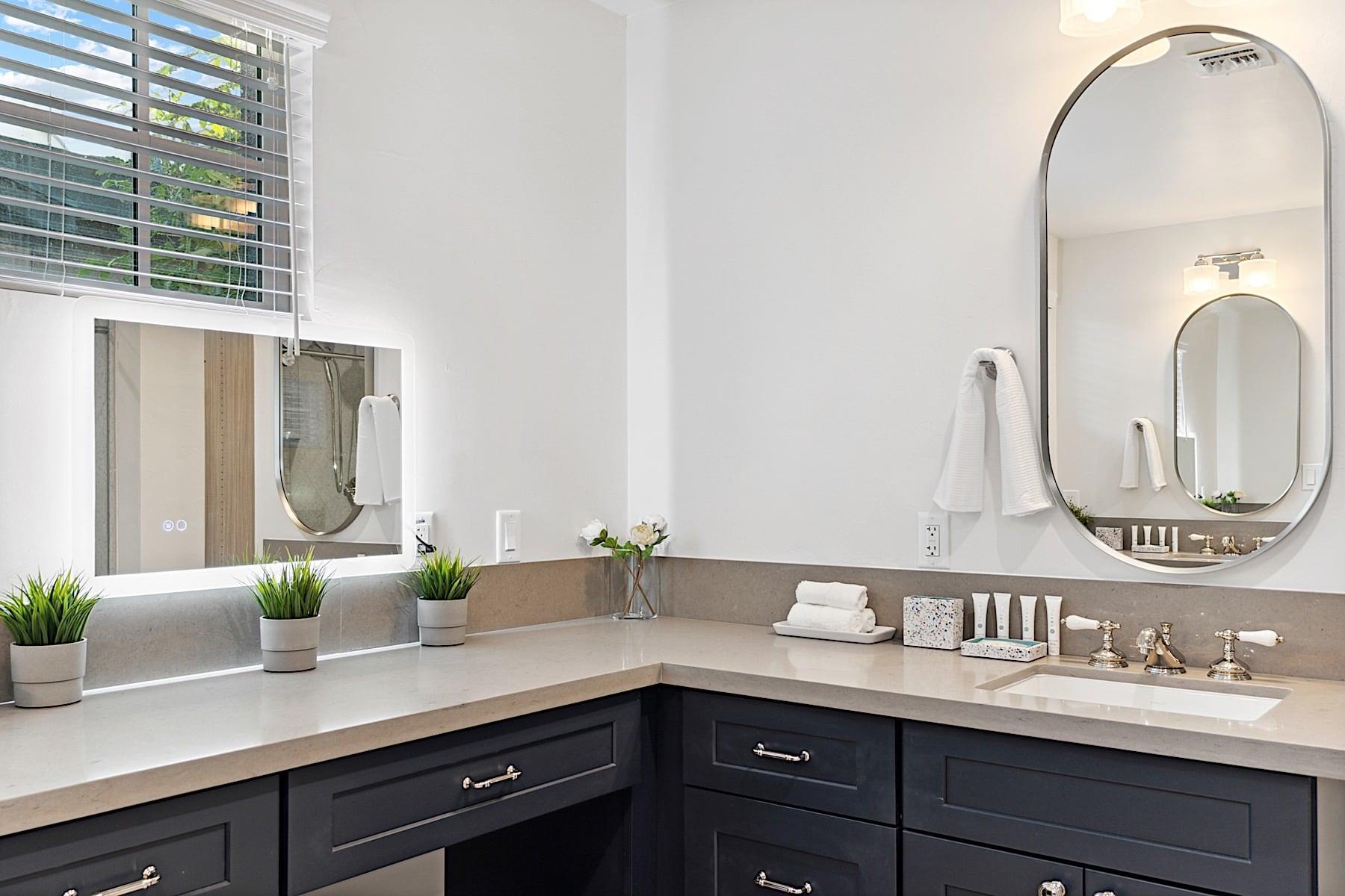 His  hers sinks