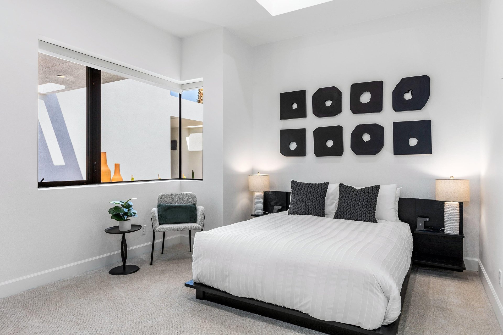 Relaxing guest bedroom
