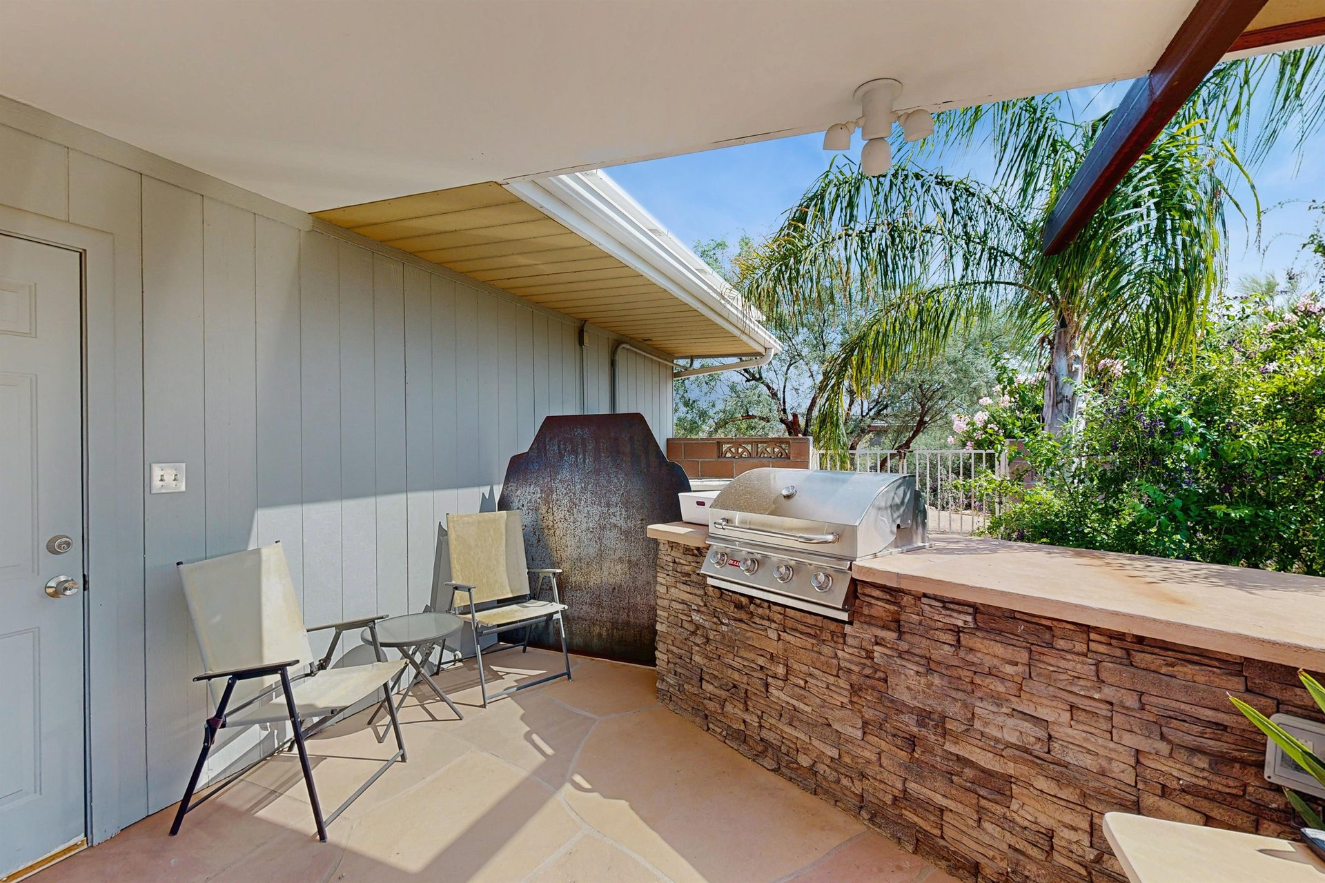 610952