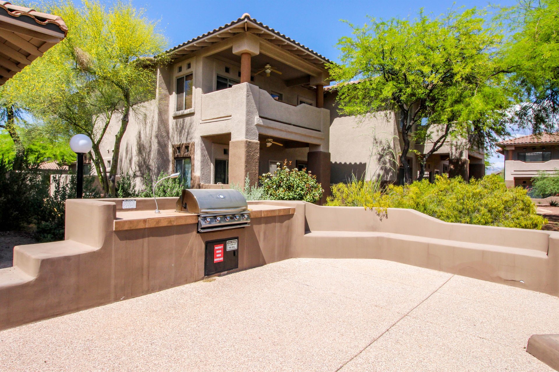 612044