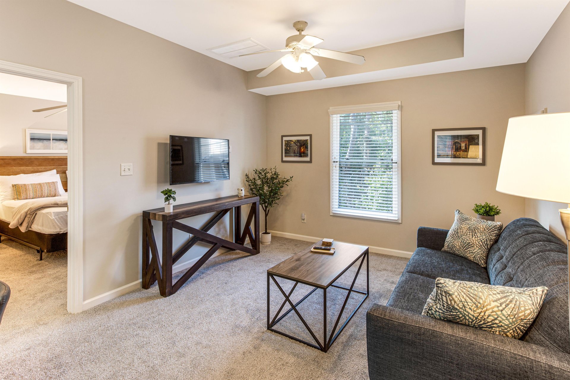 Welcome to Happy Times on Park Carriage