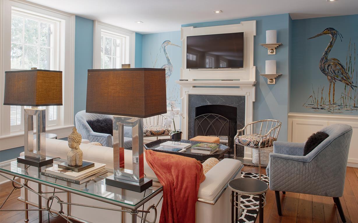 An open concept living and dining space is ideal for entertaining.