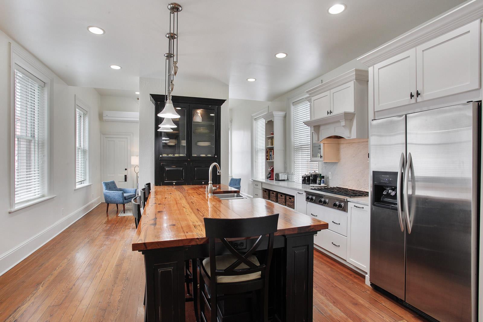 Welcome to The Squares of Savannah Telfair